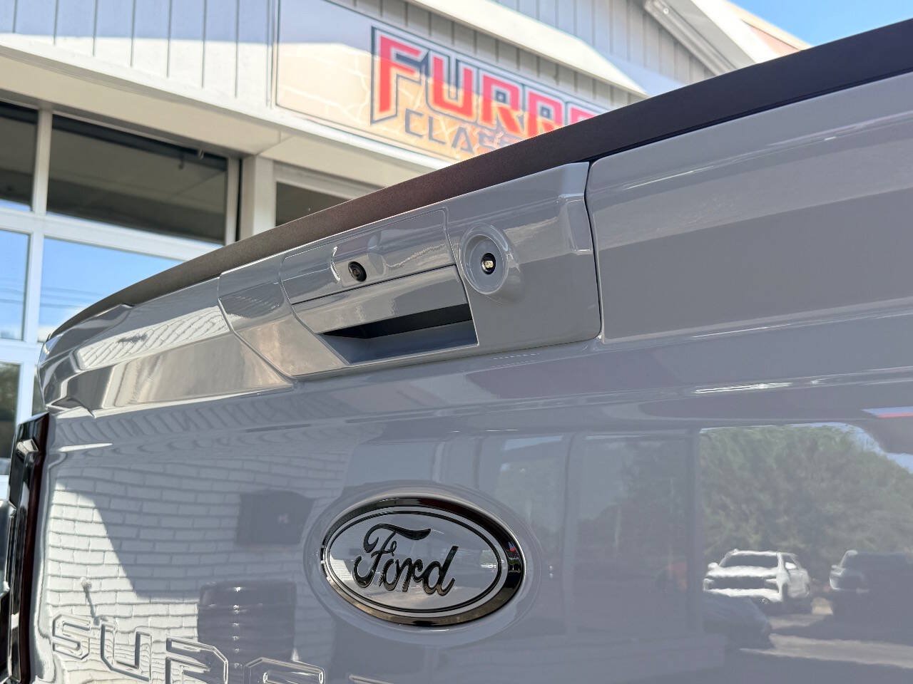 Used 2025 Ford F350 Lariat w/ Lariat Ultimate Package AWD/4WD image 9