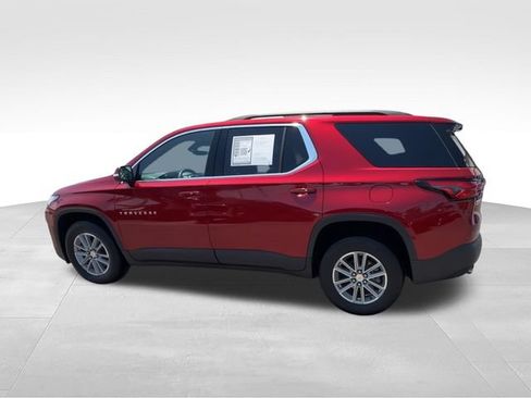Certified 2023 Chevrolet Traverse LT FWD image 5
