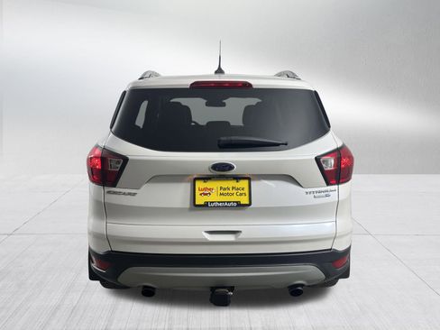 Used 2019 Ford Escape Titanium image 6