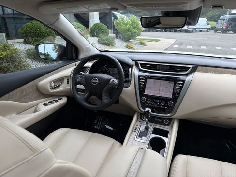 Used 2024 Nissan Murano SL FWD image 37