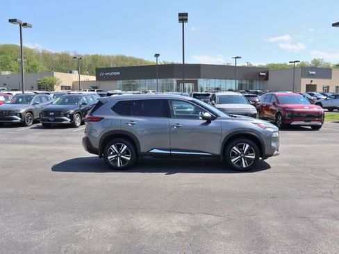 Used 2021 Nissan Rogue Platinum AWD/4WD image 8
