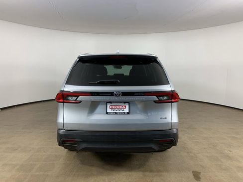 Used 2025 Toyota Grand Highlander FWD image 10