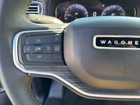 Used 2024 Jeep Wagoneer Series II AWD/4WD image 34