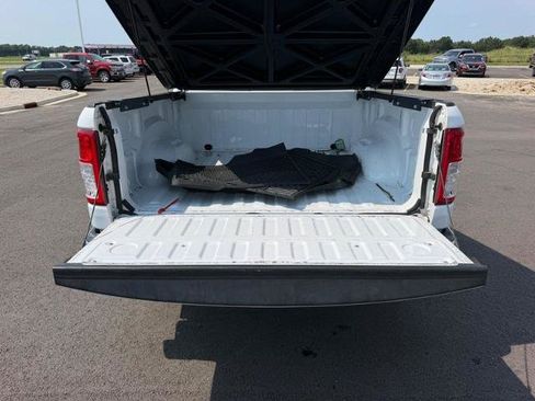 Used 2019 RAM 1500 Big Horn AWD/4WD image 7