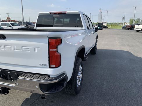 New 2026 Chevrolet Silverado 3500 LTZ w/ LTZ Premium Package AWD/4WD image 19