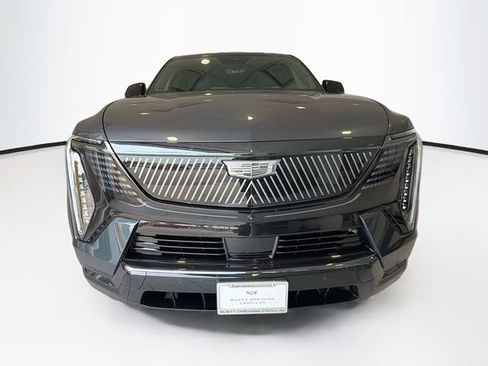 Certified 2025 Cadillac Escalade IQ Sport 2 w/ LPO, ONYX Package AWD/4WD image 2
