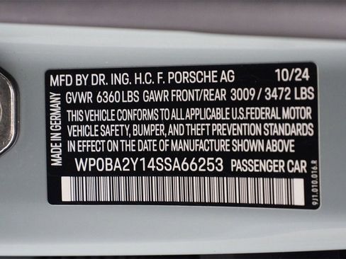 Used 2025 Porsche Taycan 4 Cross Turismo image 19