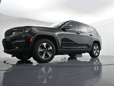 Used 2024 Jeep Grand Cherokee Limited 4xe AWD/4WD image 31