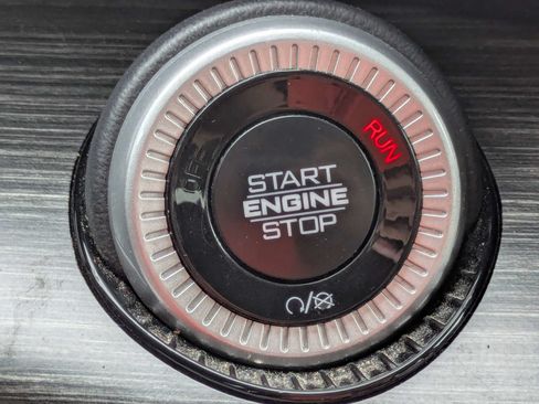 Used 2024 Jeep Wagoneer L Series III w/ Flexible Seating Group AWD/4WD image 33