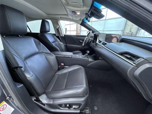 Used 2019 Lexus ES 350 Ultra Luxury image 15