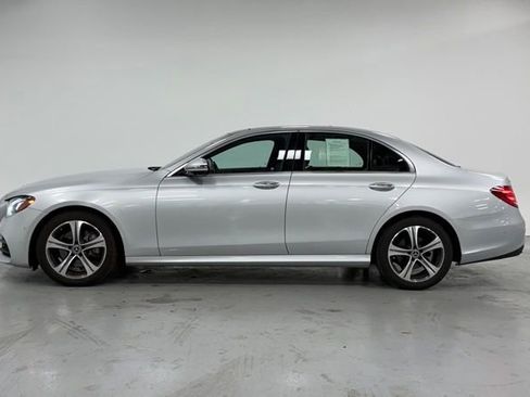 Used 2019 Mercedes-Benz E 300 4MATIC w/ Premium 1 Package image 2