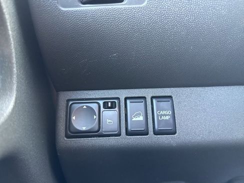 Used 2019 Nissan Frontier PRO-4X image 5