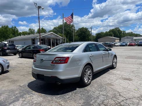 Used 2014 Ford Taurus Limited FWD image 5