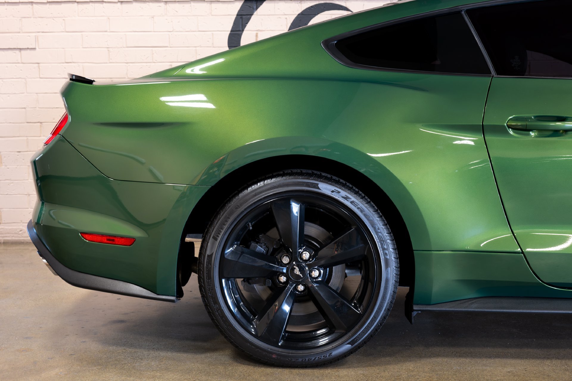 Used 2022 Ford Mustang GT Premium w/ Black Accent Package RWD image 17