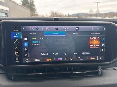 Used 2025 Jeep Gladiator Mojave w/ Safety Group image 19