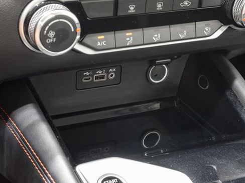 Used 2025 Nissan Altima 2.5 SR AWD/4WD image 18
