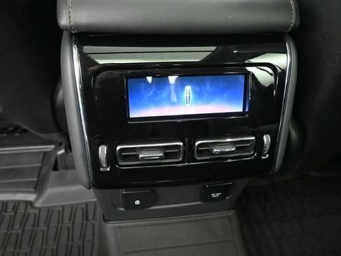 Certified 2025 Lincoln Aviator Reserve w/ Illumination Package AWD/4WD image 24