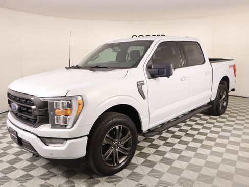 Used 2022 Ford F150 XLT w/ Equipment Group 302A High image 12