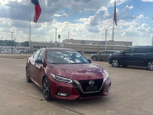 Used 2023 Nissan Sentra SR w/ SR Premium Package FWD image 3