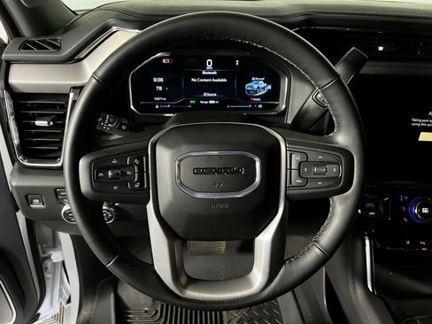 Used 2024 GMC Sierra 2500 Denali w/ Denali Reserve Package image 9