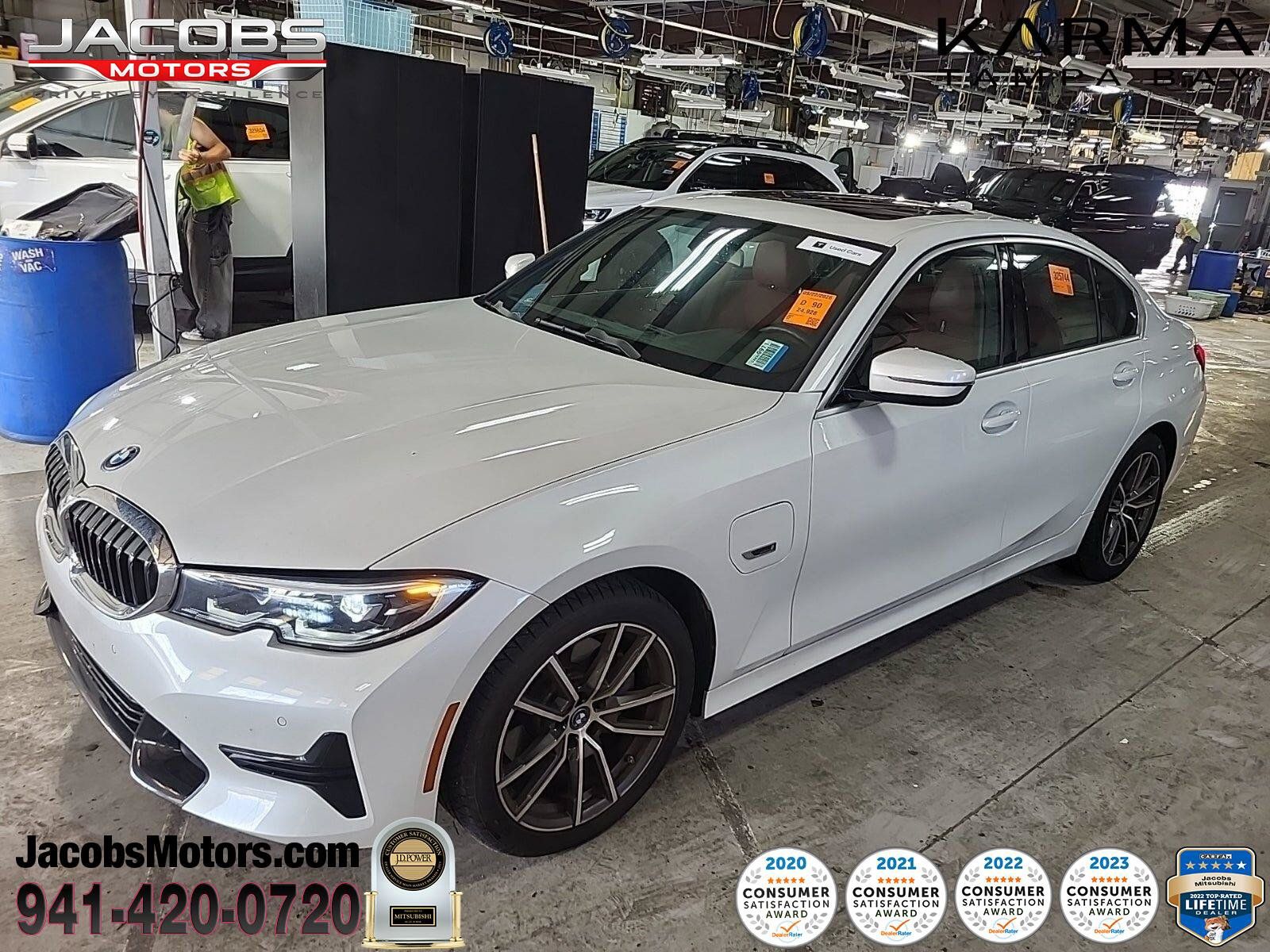 Used 2022 BMW 330e w/ Driving Assistance Package RWD image 1