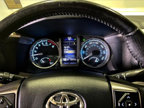 Used 2019 Toyota Tacoma SR5 image 14