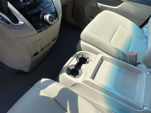 Used 2013 Honda Odyssey EX-L image 16