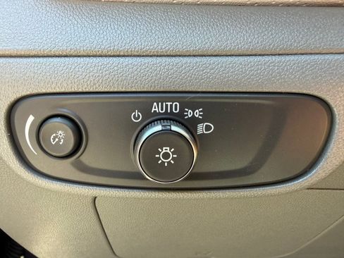 Used 2023 Chevrolet Bolt EUV Premier w/ Sun & Sound Package FWD image 16