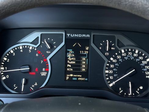 Used 2022 Toyota Tundra SR5 w/ SR5 Convenience Package AWD/4WD image 25