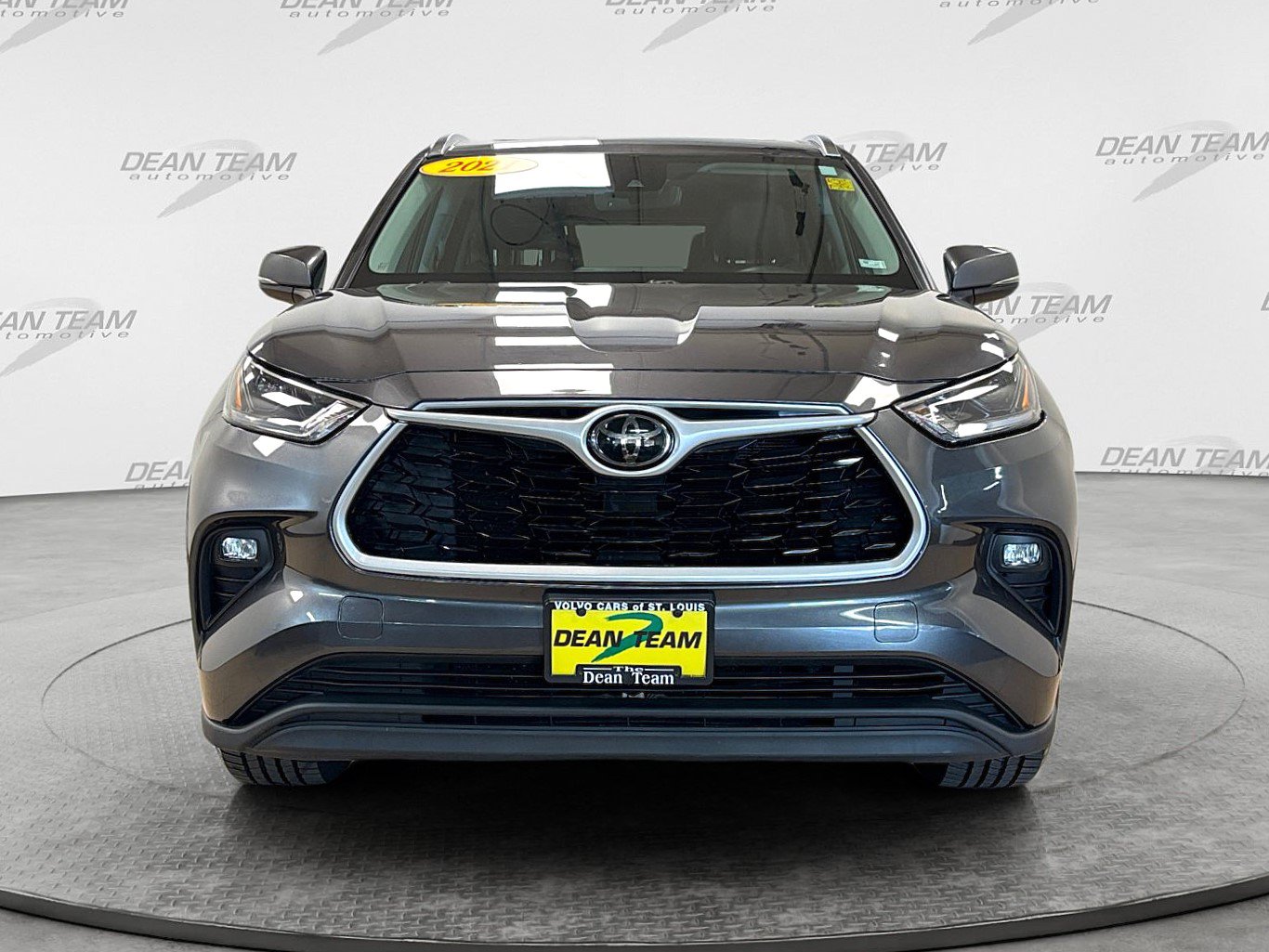 Used 2021 Toyota Highlander XLE FWD image 7