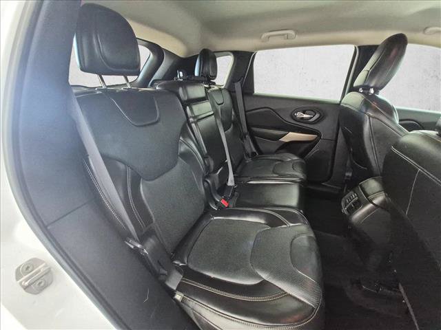 Used 2017 Jeep Cherokee Limited w/ Luxury Group FWD image 22