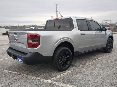 Certified 2024 Ford Maverick Lariat w/ Black Appearance Package image 3