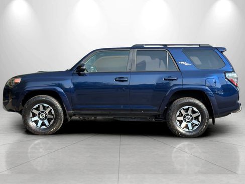 Used 2020 Toyota 4Runner TRD Off-Road Premium AWD/4WD image 5