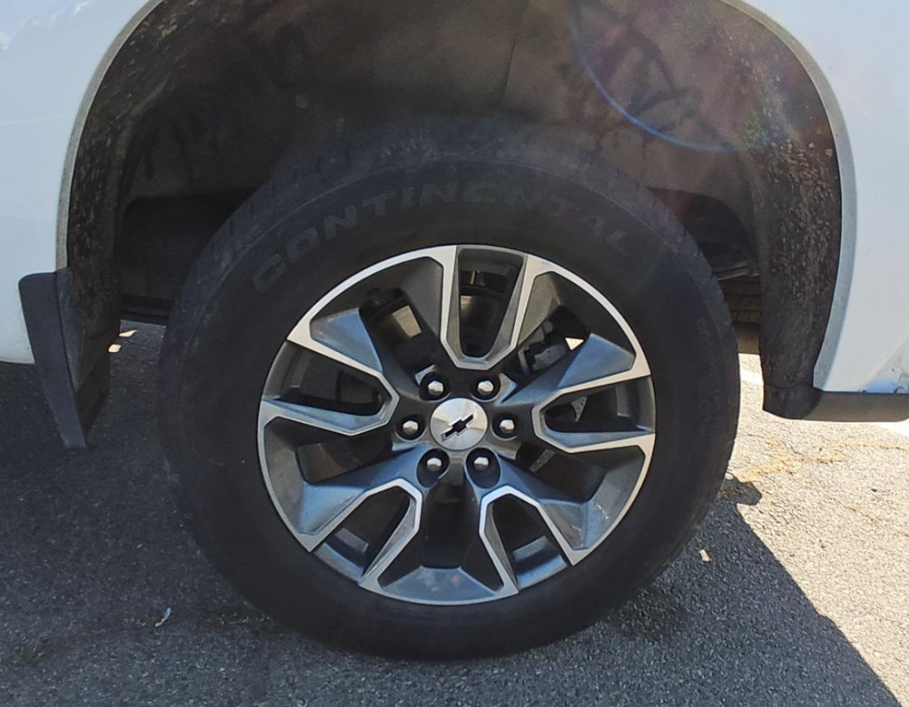 Used 2023 Chevrolet Silverado 1500 RST AWD/4WD image 12