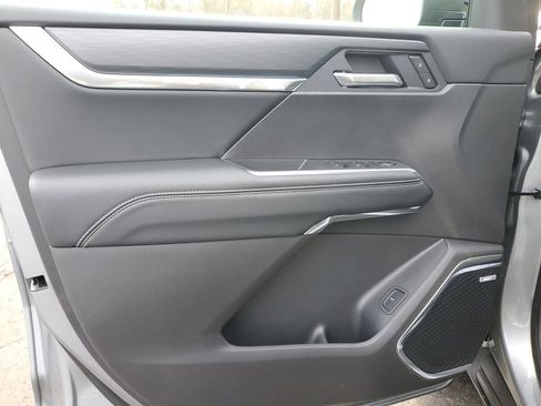 New 2026 GMC Acadia Elevation image 14