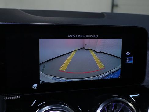 Used 2022 Mercedes-Benz GLA 250 4MATIC w/ AMG Line image 34