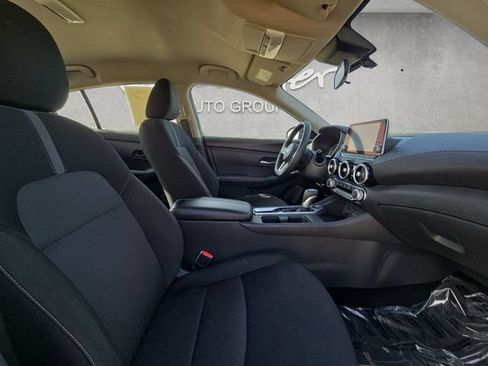 Used 2025 Nissan Sentra SV FWD image 24