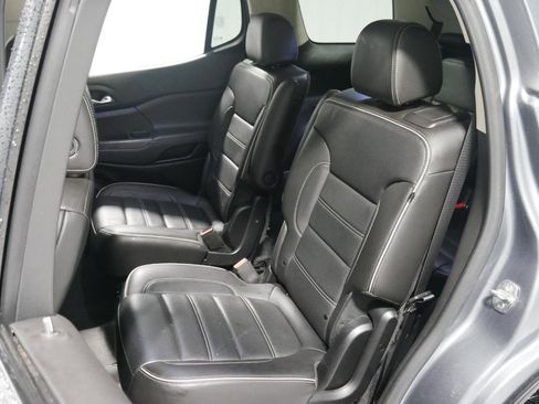 Used 2020 GMC Acadia Denali image 11