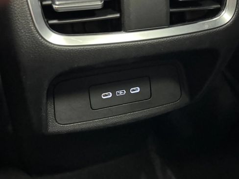 Used 2025 Acura RDX SH-AWD w/ Technology Package image 34