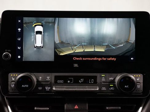 Used 2024 Toyota Grand Highlander Limited image 20