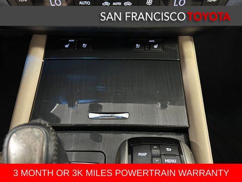 Used 2016 Lexus GS 200t image 27