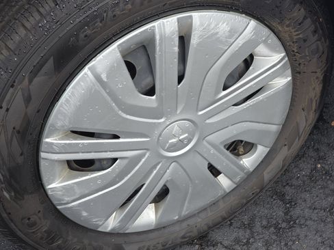 Used 2024 Mitsubishi Mirage ES FWD image 12