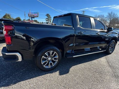 Used 2022 Chevrolet Silverado 1500 LT w/ Z71 Off-Road Package image 5