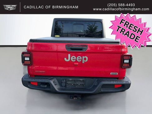 Used 2020 Jeep Gladiator Overland AWD/4WD image 3