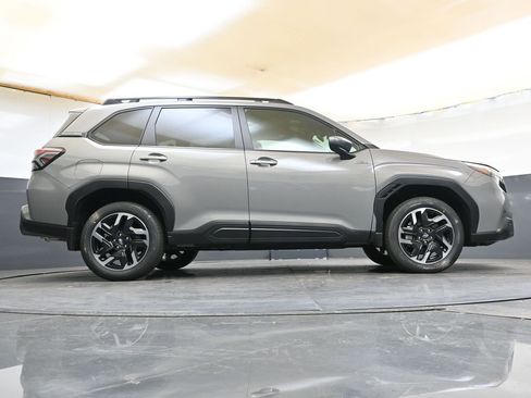 New 2026 Subaru Forester Premium AWD/4WD image 32