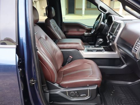 Used 2015 Ford F150 Platinum w/ Equipment Group 701A Luxury image 22