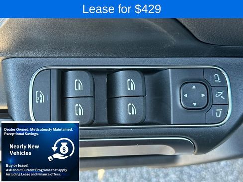 Used 2025 Mercedes-Benz GLB 250 4MATIC image 27