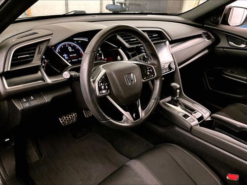 Used 2019 Honda Civic Sport image 12