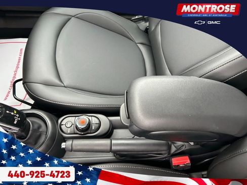 Used 2020 MINI Cooper 2-Door Hardtop FWD image 16