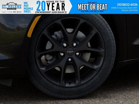 New 2027 Chrysler Pacifica Limited AWD/4WD image 10